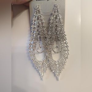 Beautiful crystal earrings!! Will negotiate price!!